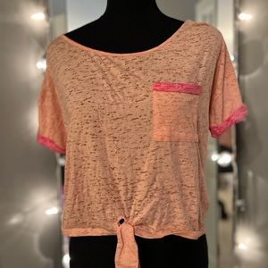 Size L Cropped Tee